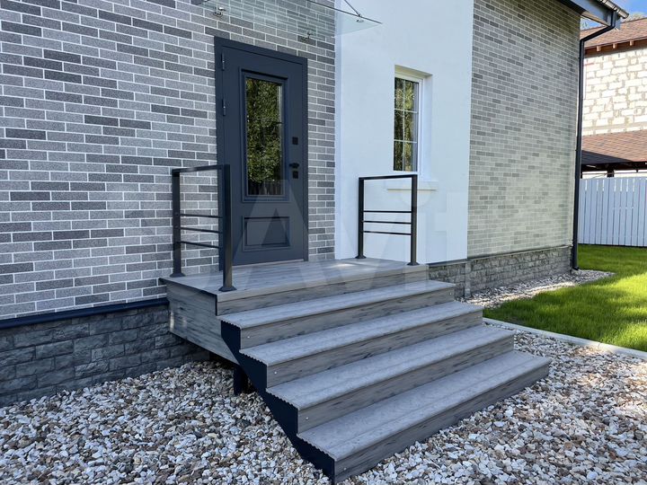 Дом 165 м² на участке 4 сот.