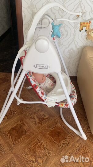 Детские электронные качели graco Lovin'Hug