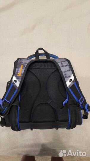 Школьный рюкзак