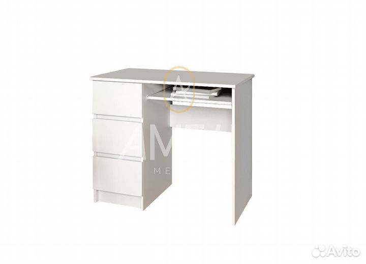 Компьютерный стол для работы и учебы