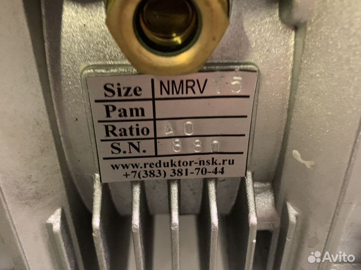 Мотор редуктор червячный nmrv075 передаточное i40