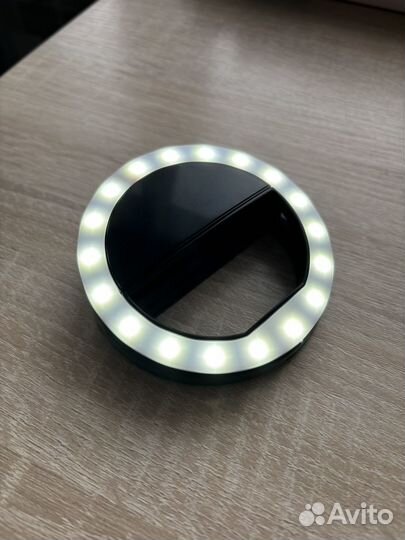 Кольцевая лампа для селфи