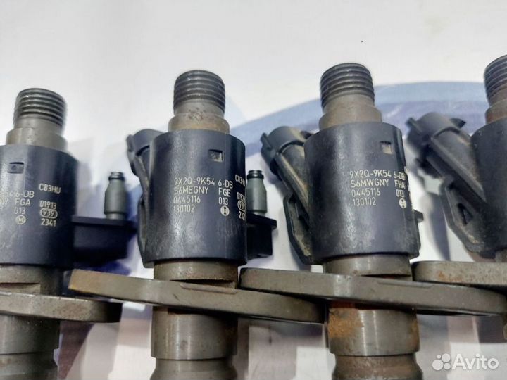 Топливная форсунка Jaguar Xj 351 306DT 2013