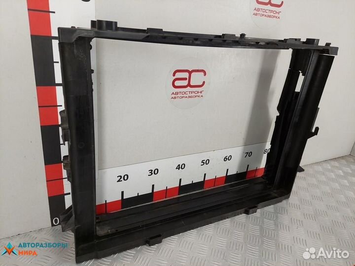 Диффузор вентилятора BMW 7 E65/E66/E67 2002