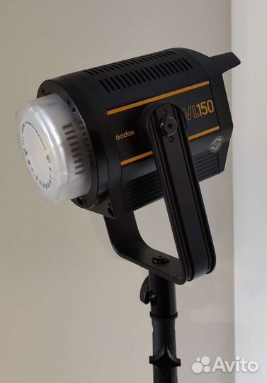 Осветитель Godox VL150