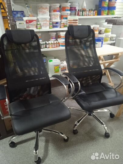 Кресло офисное б/у. Цена 3а 2шт