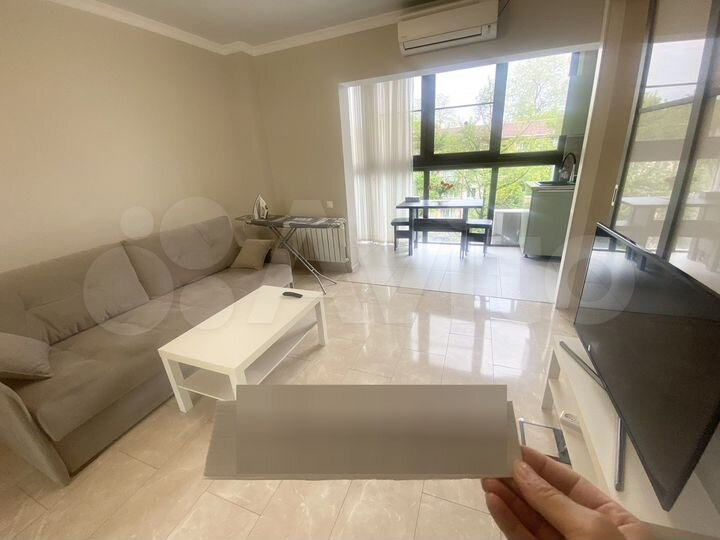 Квартира-студия, 42 м², 4/14 эт.