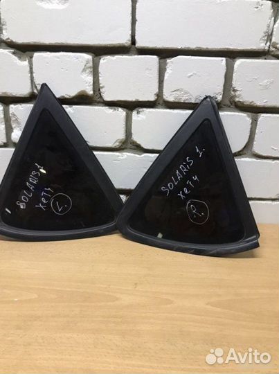 Стекло глухое заднее Hyundai Solaris LN40