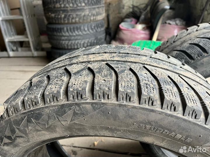 Bridgestone Ice Cruiser 7000 225/50 R17