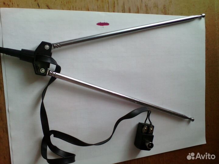 Антенна для тв комнатная