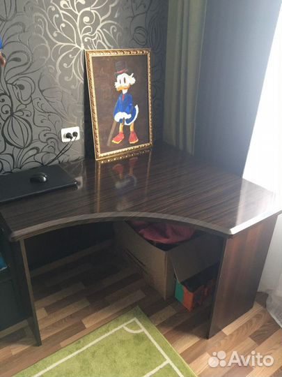 Стол письменный