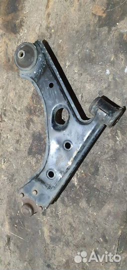 Рычаг передний левый Opel Corsa D 2006-2015