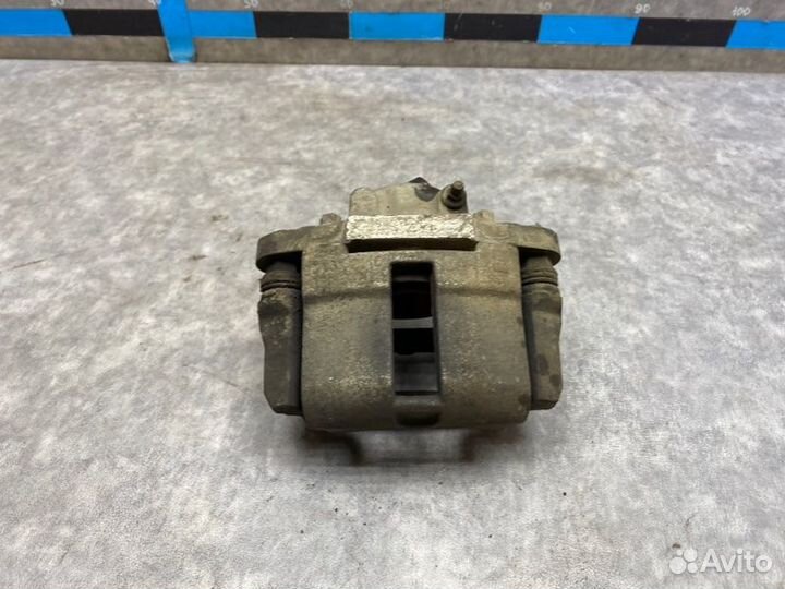 Суппорт передний левый Лада Приора 1.6 (87) 2016