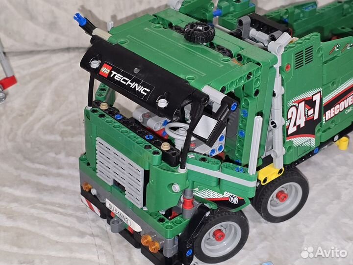 Машина техобстуживания Lego technic 42008 лего