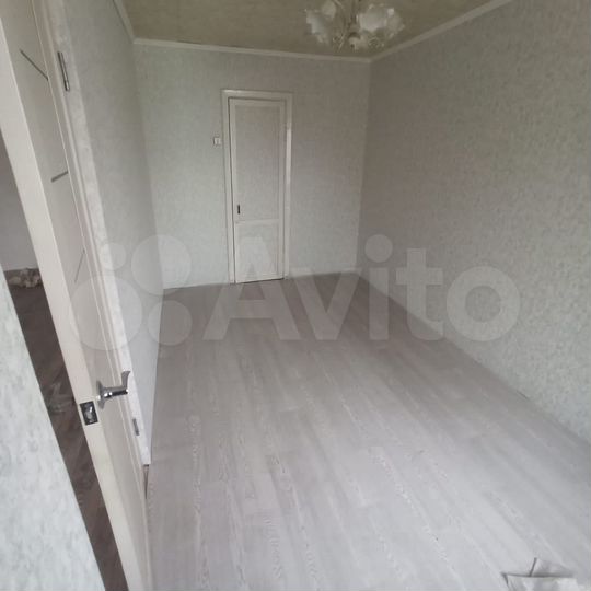 2-к. квартира, 43 м², 3/5 эт.