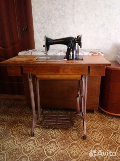 Швейная машина подольск ножная