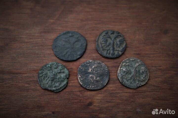 Полушки разные по 999 за шт. сохран в Твери