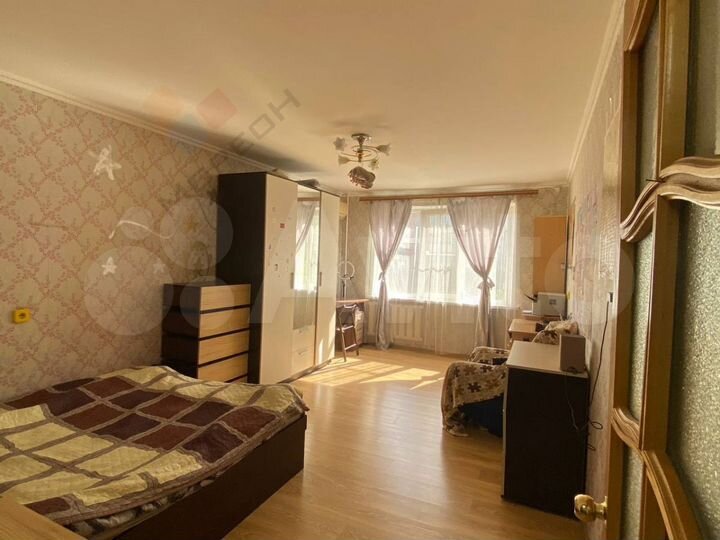 3-к. квартира, 91 м², 3/12 эт.