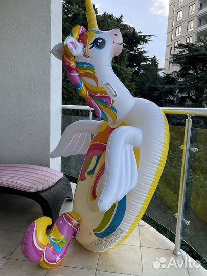 Надувной пегас