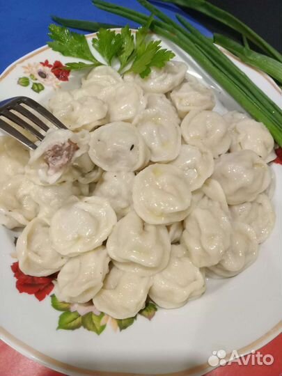 Пельмени, вареники, подкоголи ручной лепки