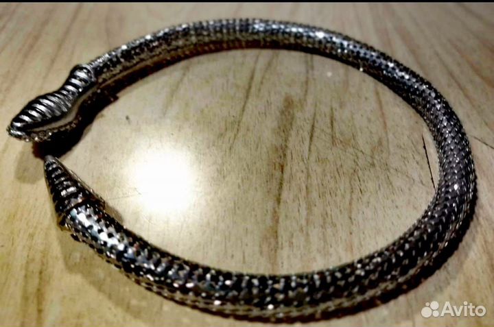 Подвеска змейка