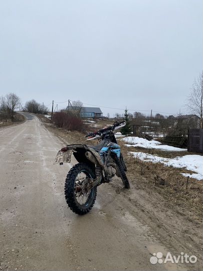 Regulmoto ZR250