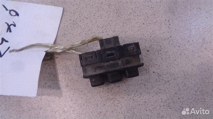 Кнопка регулировки сидений Infiniti QX56 JA60 200