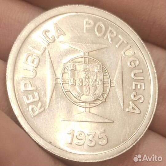 1 рупия 1935 года серебро штемпельный блеск