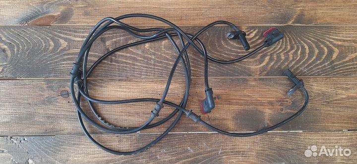 Датчик ABS задний Mercedes CLS W219 W211