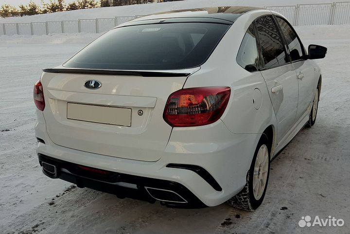 Задний тюнинг бампер для гранта лифтбек