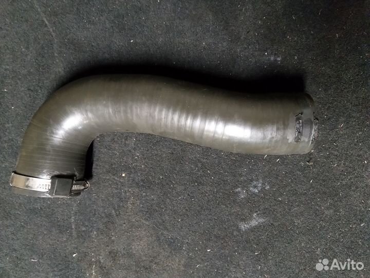 Патрубок интеркулера Jeep Grand Cherokee WK2