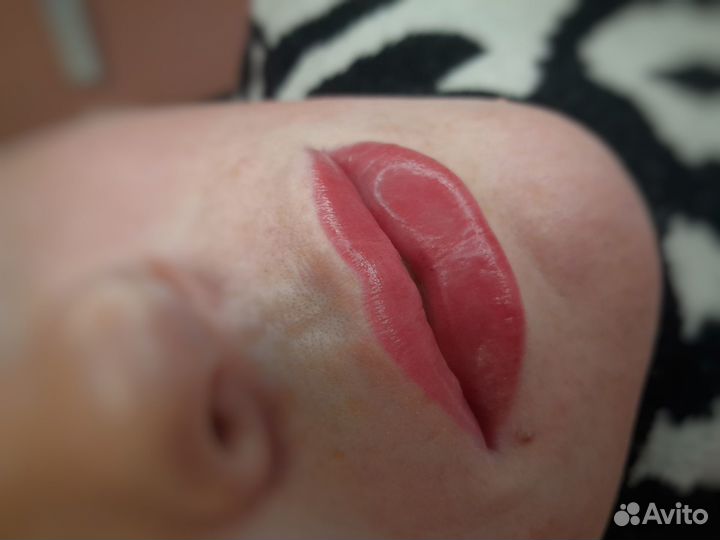 Модель на перманентный макияж