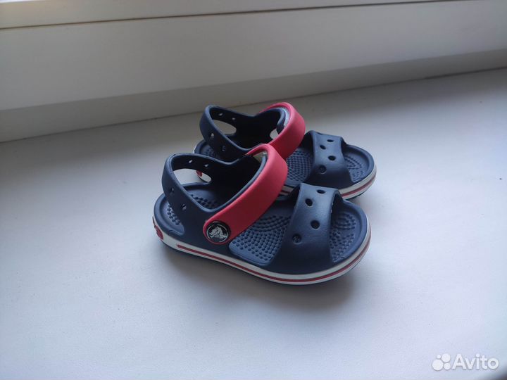 Сандали crocs c4