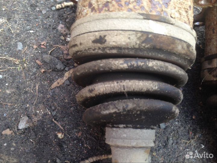 Полуось Монтеро Mitsubishi Montero III 01 г