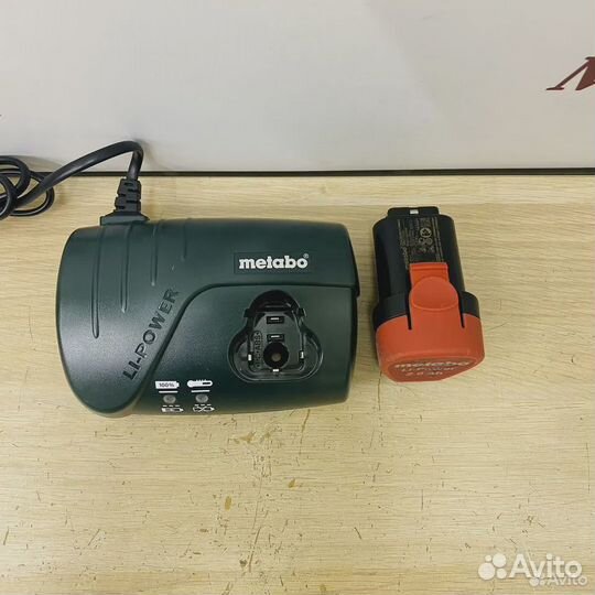 Зарядное устройство Metabo LC40 + АКБ