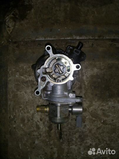 Вакуумный Топливный насос Ауди А4 А5 Б8