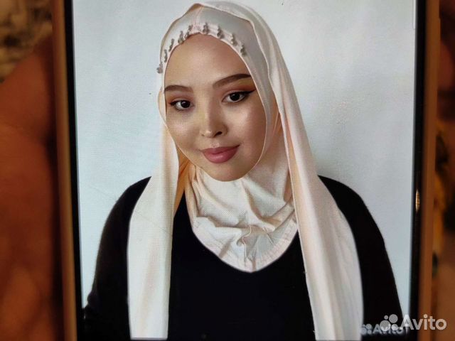 Боне под хичабник