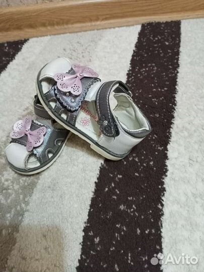 Босоножки для девочки