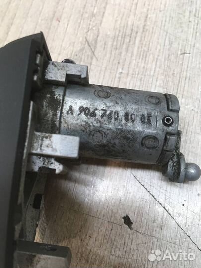 Б/У Личинка замка двери MB Sprinter W906#003