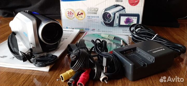 Видеокамера panasonic-SDR-H20