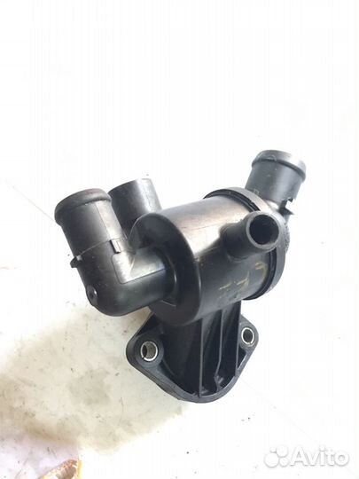 Корпус термостата VW Tiguan 2.0tdi