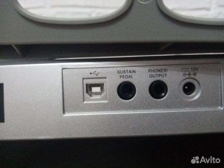 Синтезатор Medeli M12