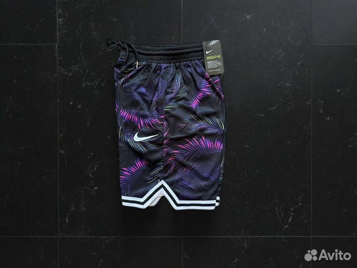 Шорты Nike фиолетовые