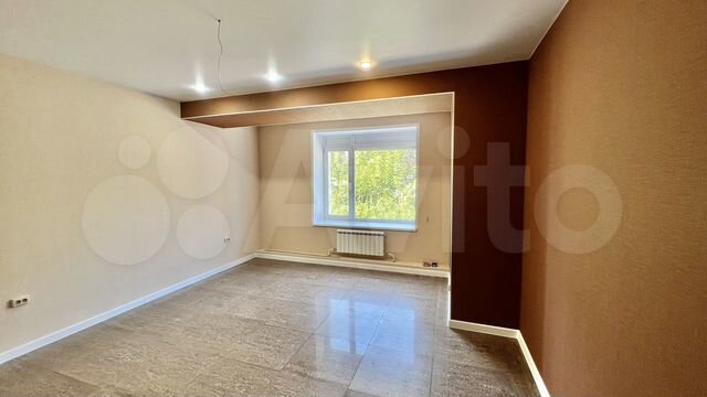 3-к. квартира, 85 м², 1/4 эт.