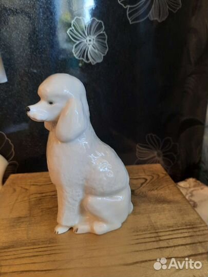 Фарфоровые статуэтки собак