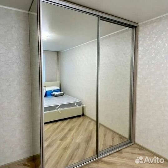 Шкаф