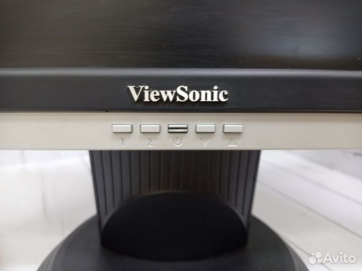 Монитор ViewSonic 15.6