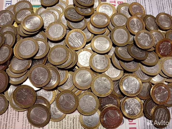 Куча биметалла. 202 монеты