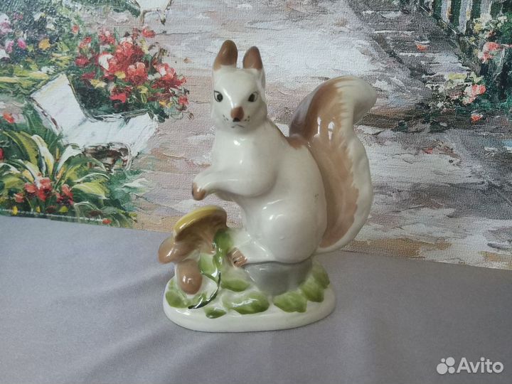 Гжельский завод Белочка автор Н.Бессарабова 50-60г