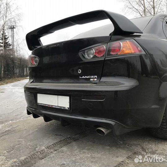 Диффузор заднего бампера для Митцубиси Лансер 10
